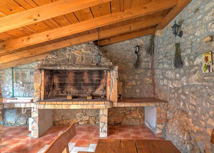 Rural 茨里克韦尼察